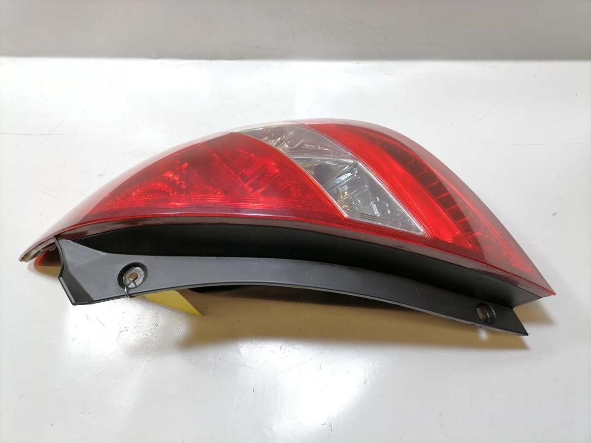 Hyundai I20 PB original R&uuml;cklicht R&uuml;ckleuchte Schlussleuchte rechts Bj.2009